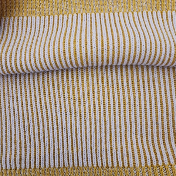 TOPSHOP Mock Neck Sweater Mustard Yellow size 8-10 MEDIUM - Picture 9 of 11